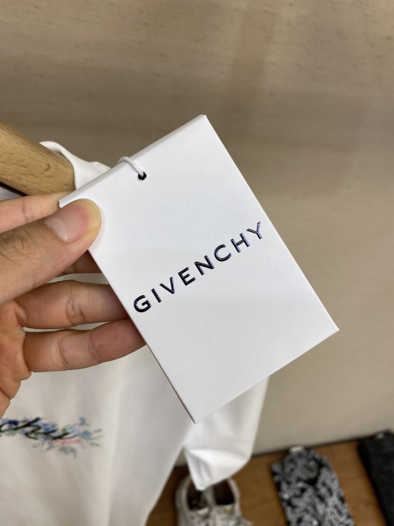 Givenchy T-Shirts